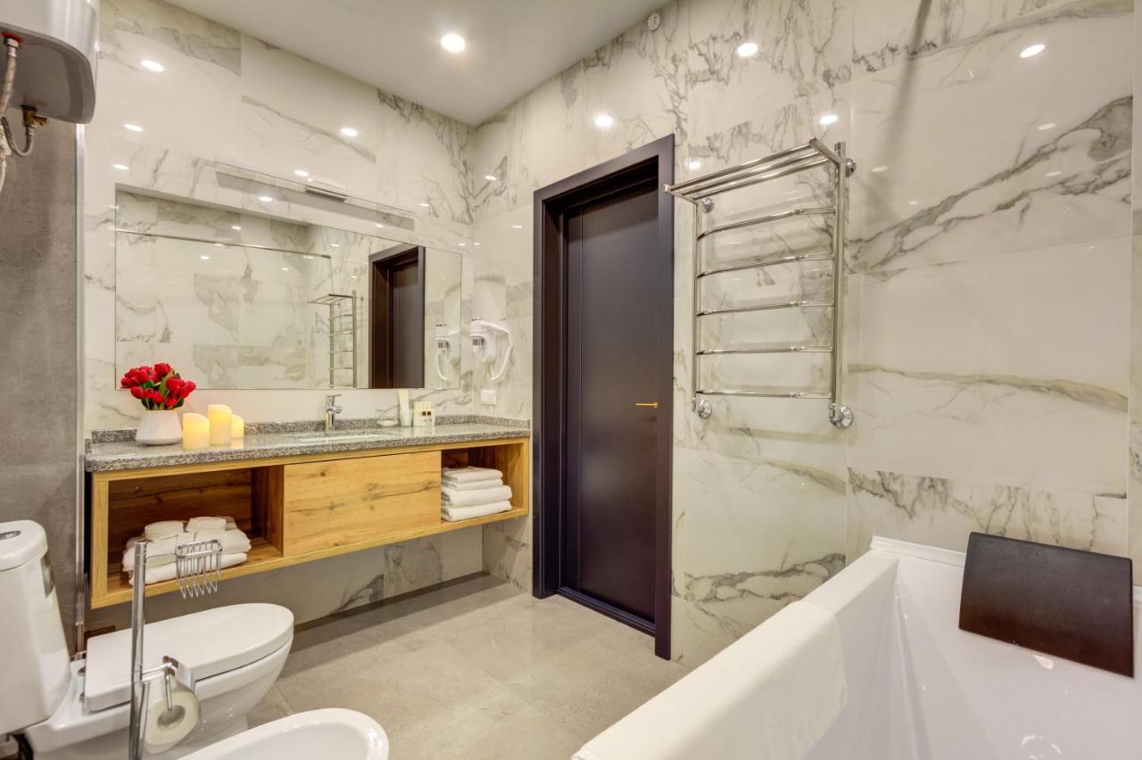 בישקק Aurum Hotel מראה חיצוני תמונה