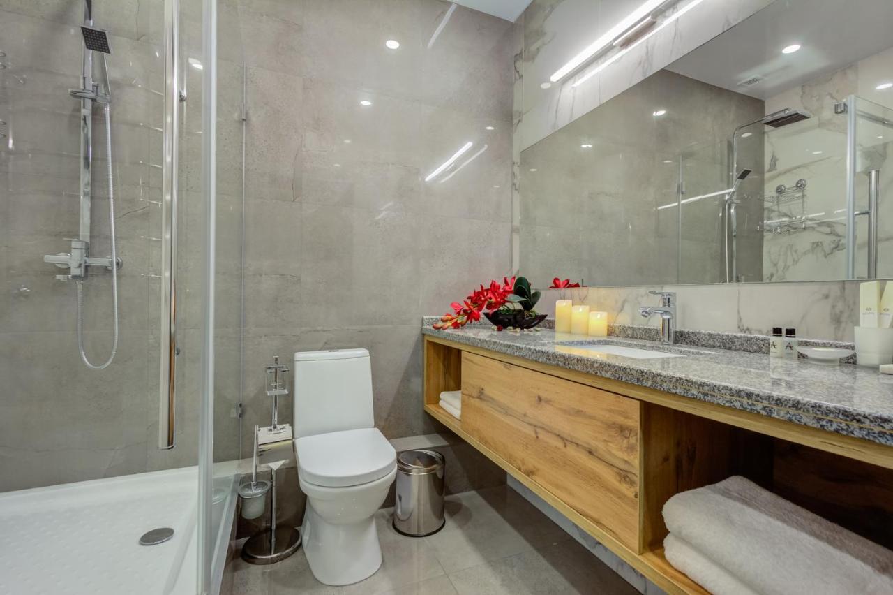 בישקק Aurum Hotel מראה חיצוני תמונה